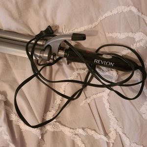 Revlon 3 barrel hair waver